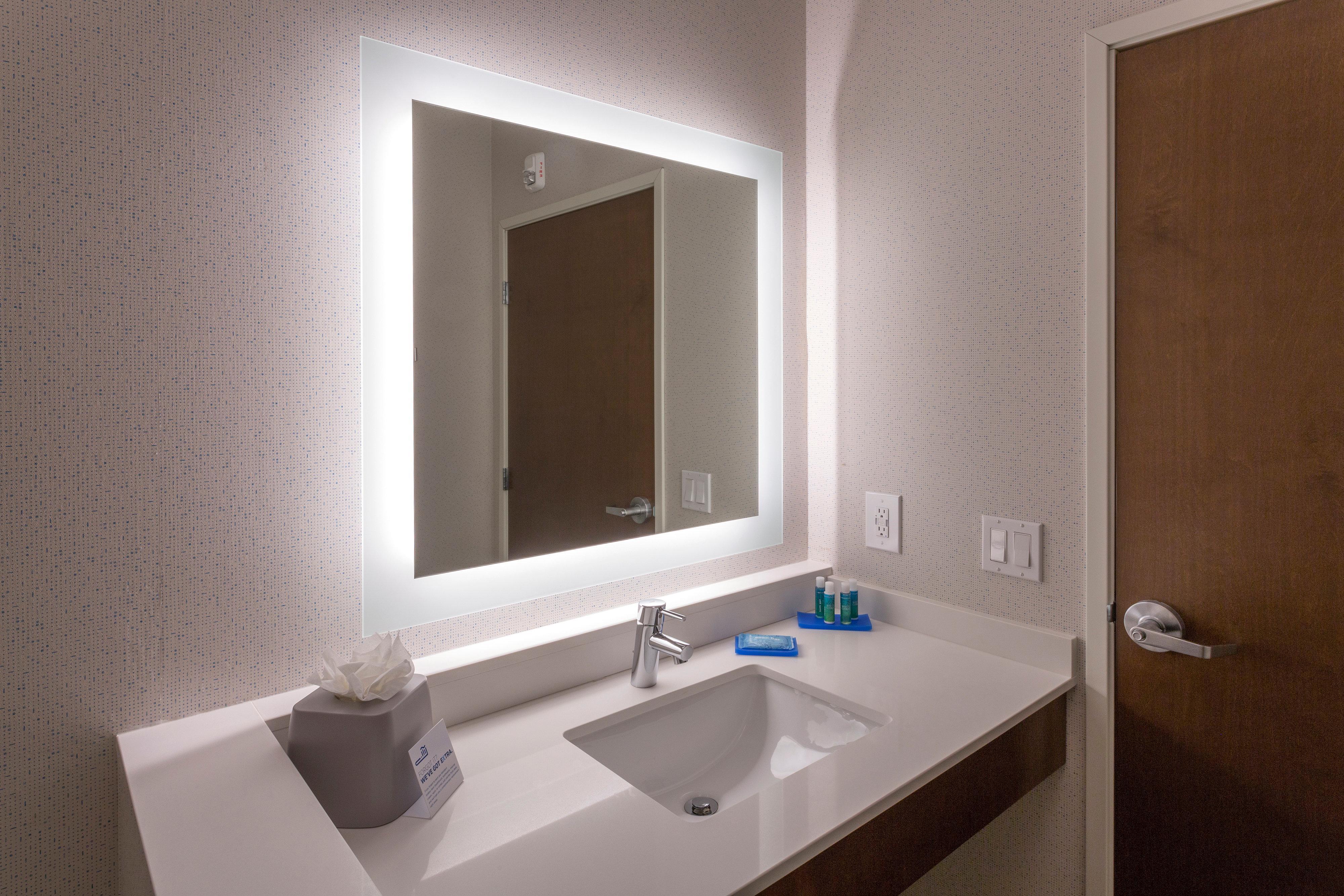 Holiday Inn Express & Suites - Seattle South - Tukwila By Ihg Екстер'єр фото